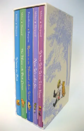 Winnie The Pooh Deluxe Gift Box